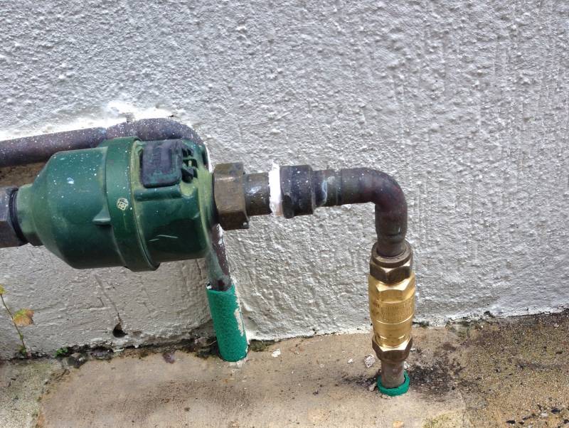 Pressure limiting valve installed